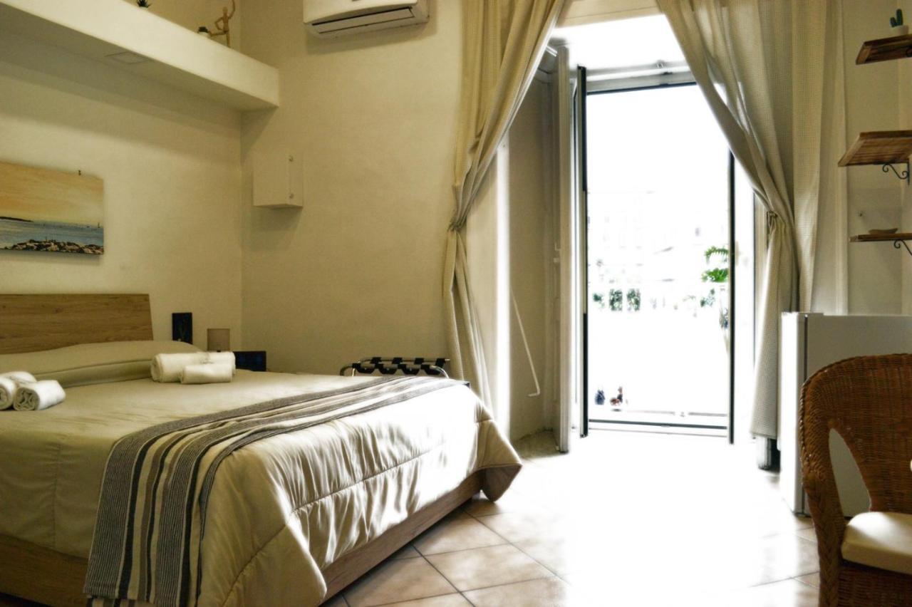 Vanzi Rooms Nápoly Kültér fotó