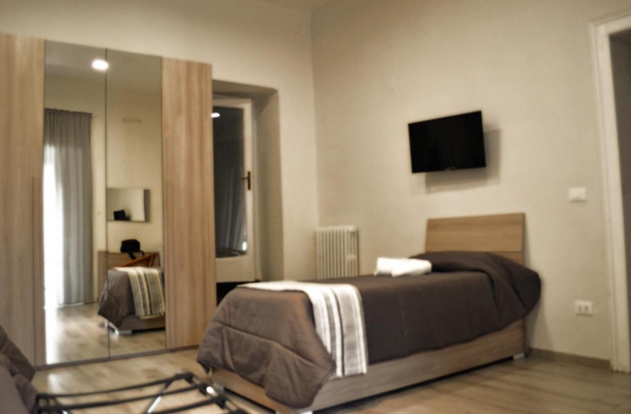 Vanzi Rooms Nápoly Kültér fotó